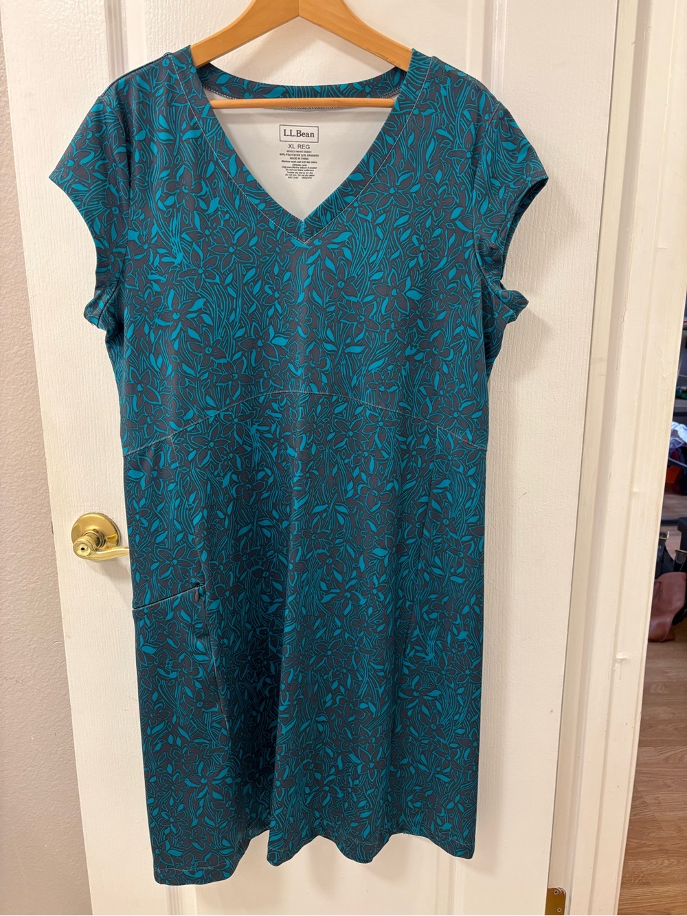 L.L. Bean Stretch Teal and Dark Botanical Print V-Neck Midi Dress size XL